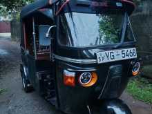 Bajaj 4 Stroke 2010 Three Wheel