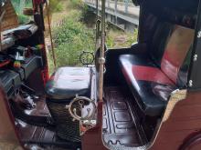 https://riyasewana.com/uploads/bajaj-4-stroke-1811341517264.jpg