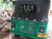 Bajaj 4 Stroke 2015 Three Wheel