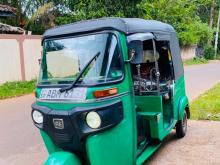 Bajaj 4 Stroke 2016 Three Wheel