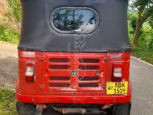 https://riyasewana.com/uploads/bajaj-4-stroke-1885331663486.jpg