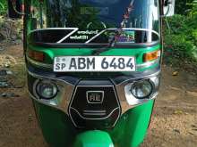 Bajaj 4 Stroke 2016 Three Wheel