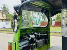 https://riyasewana.com/uploads/bajaj-4-stroke-19122624792.jpg