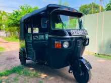 Bajaj 4 Stroke 2010 Three Wheel