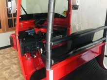 https://riyasewana.com/uploads/bajaj-4-stroke-1916262522123.jpg
