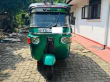 Bajaj 4 Stroke 2010 Three Wheel