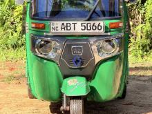 Bajaj 4 Stroke 2019 Three Wheel