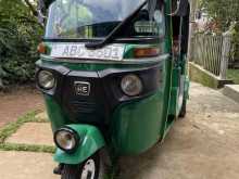 Bajaj 4 Stroke 2015 Three Wheel