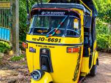 Bajaj 4 Stroke 2005 Three Wheel