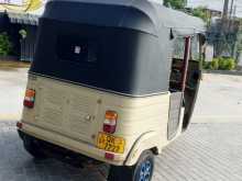 Bajaj 4 Stroke 2007 Three Wheel