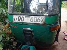 Bajaj 4 Stroke 2008 Three Wheel