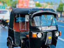 Bajaj 4 Stroke 2008 Three Wheel