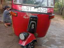 Bajaj 4 Stroke 2009 Three Wheel