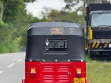 https://riyasewana.com/uploads/bajaj-4-stroke-2009-2713544412102.jpg