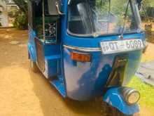Bajaj 4 Stroke 2009 Three Wheel