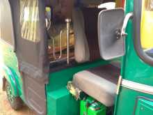 Bajaj 4 Stroke 2009 Three Wheel