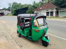 Bajaj 4 Stroke 2009 Three Wheel