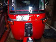 Bajaj 4 Stroke 2009 Three Wheel