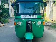 Bajaj 4 Stroke 2010 Three Wheel