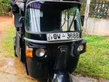 Bajaj 4 Stroke 2010 Three Wheel