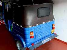 Bajaj 4 Stroke 2010 Three Wheel