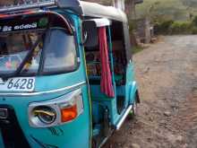 Bajaj 4 Stroke 2010 Three Wheel