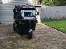 Bajaj 4 Stroke 2010 Three Wheel