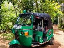 Bajaj 4 Stroke 2010 Three Wheel