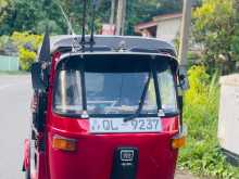 Bajaj 4 Stroke 2010 Three Wheel