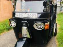 Bajaj 4 Stroke 2010 Three Wheel