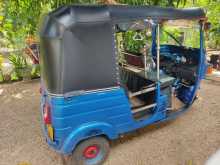 Bajaj 4 Stroke 2010 Three Wheel
