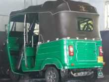 Bajaj 4 Stroke 2010 Three Wheel