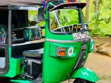 Bajaj 4 Stroke 2010 Three Wheel