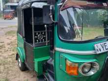 Bajaj 4 Stroke 2010 Three Wheel