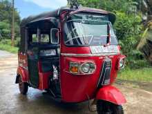 Bajaj 4 Stroke 2011 Three Wheel