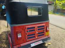 Bajaj 4 Stroke 2011 Three Wheel