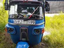 Bajaj 4 Stroke 2011 Three Wheel