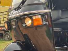Bajaj 4 Stroke 2011 Three Wheel