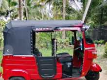 Bajaj 4 Stroke 2011 Three Wheel