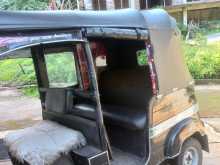 Bajaj 4 Stroke 2011 Three Wheel