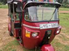 Bajaj 4 Stroke 2011 Three Wheel