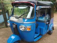 Bajaj 4 Stroke 2011 Three Wheel