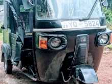 Bajaj 4 Stroke 2011 Three Wheel