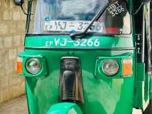 Bajaj 4 Stroke 2011 Three Wheel
