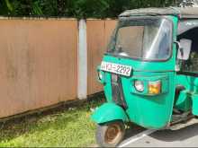 Bajaj 4 Stroke 2011 Three Wheel