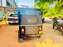 Bajaj 4 Stroke 2012 Three Wheel