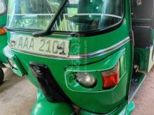 Bajaj 4 Stroke 2012 Three Wheel