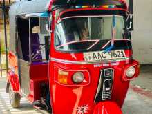 Bajaj 4 Stroke 2012 Three Wheel