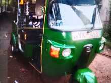 Bajaj 4 Stroke 2012 Three Wheel
