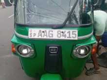 Bajaj 4 Stroke 2013 Three Wheel